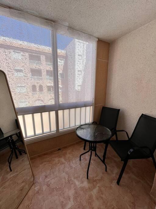 Cozy Apartment 5 Mins To Beach Torrevieja Bagian luar foto